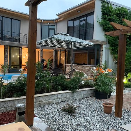 Guest House Smile Kobuleti ภายนอก รูปภาพ