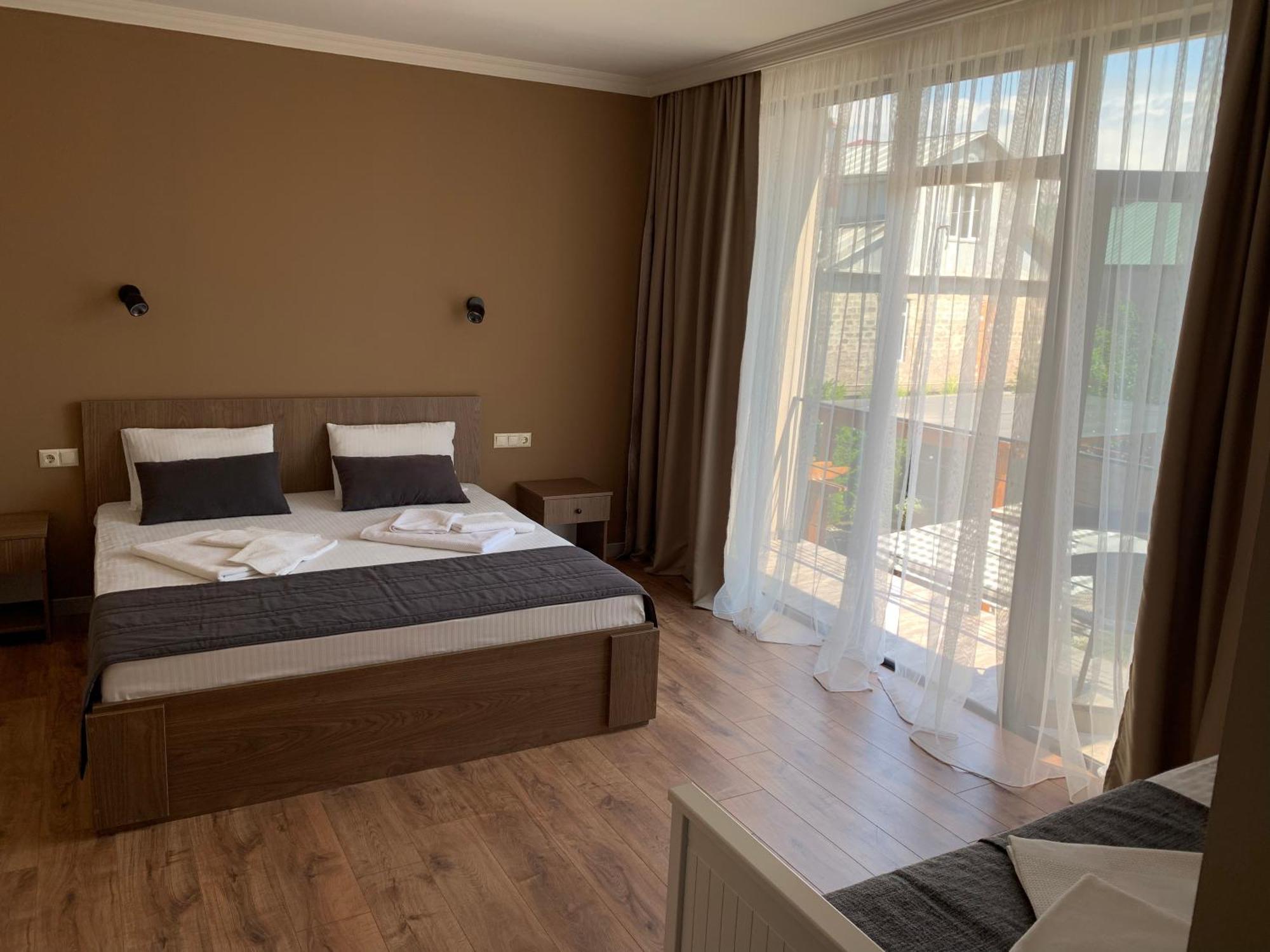 Guest House Smile Kobuleti ภายนอก รูปภาพ