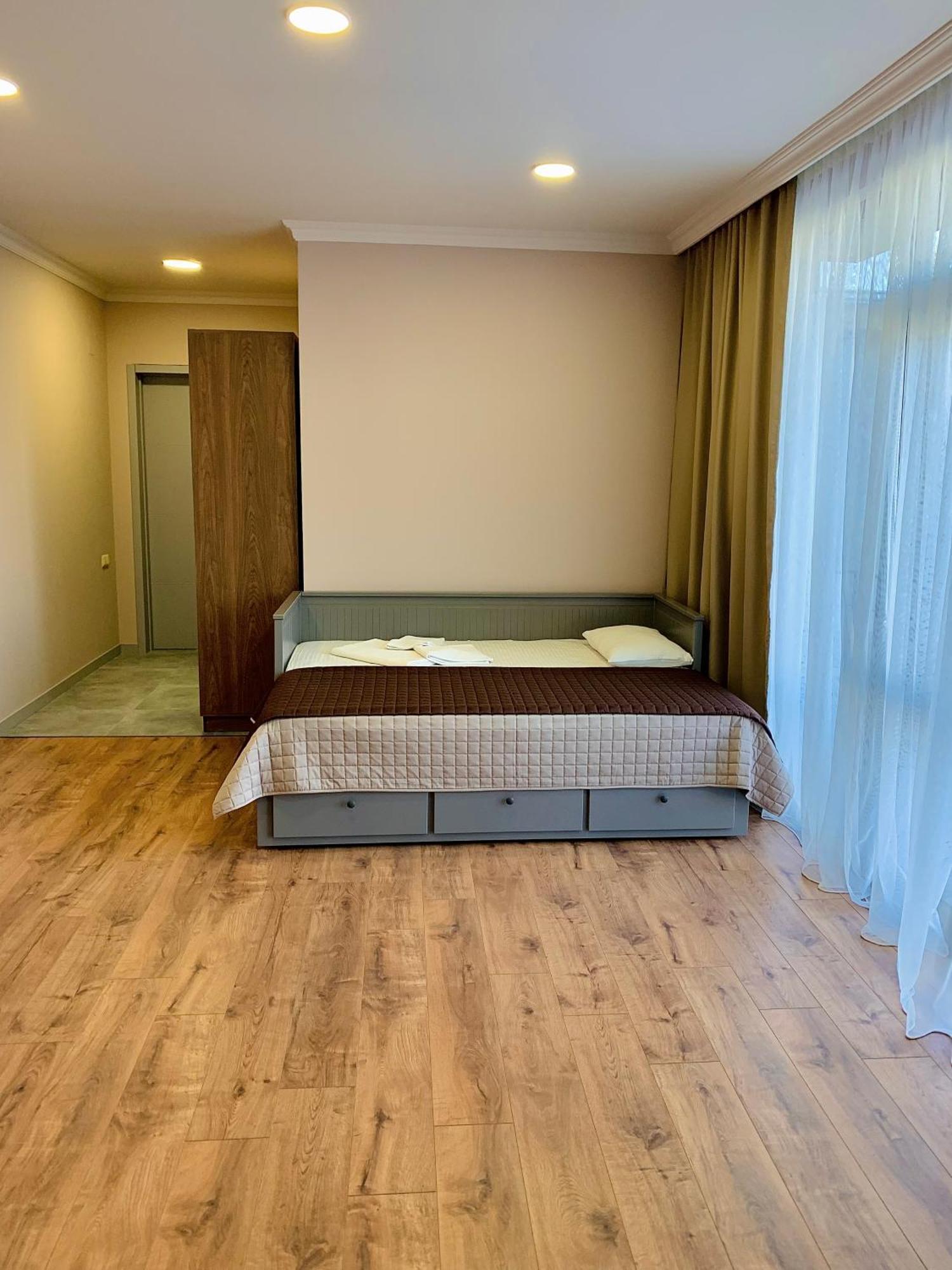 Guest House Smile Kobuleti ภายนอก รูปภาพ