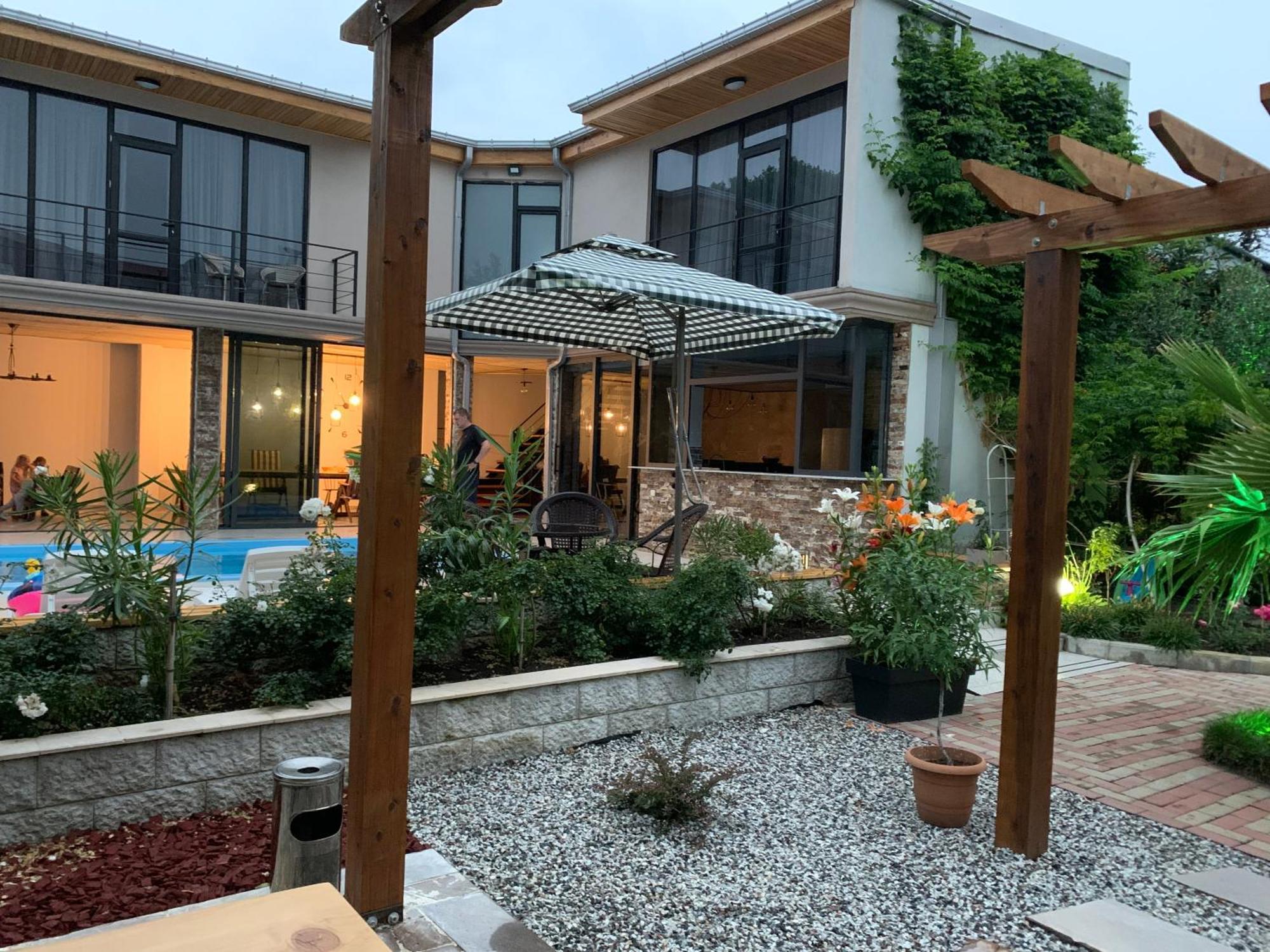 Guest House Smile Kobuleti ภายนอก รูปภาพ
