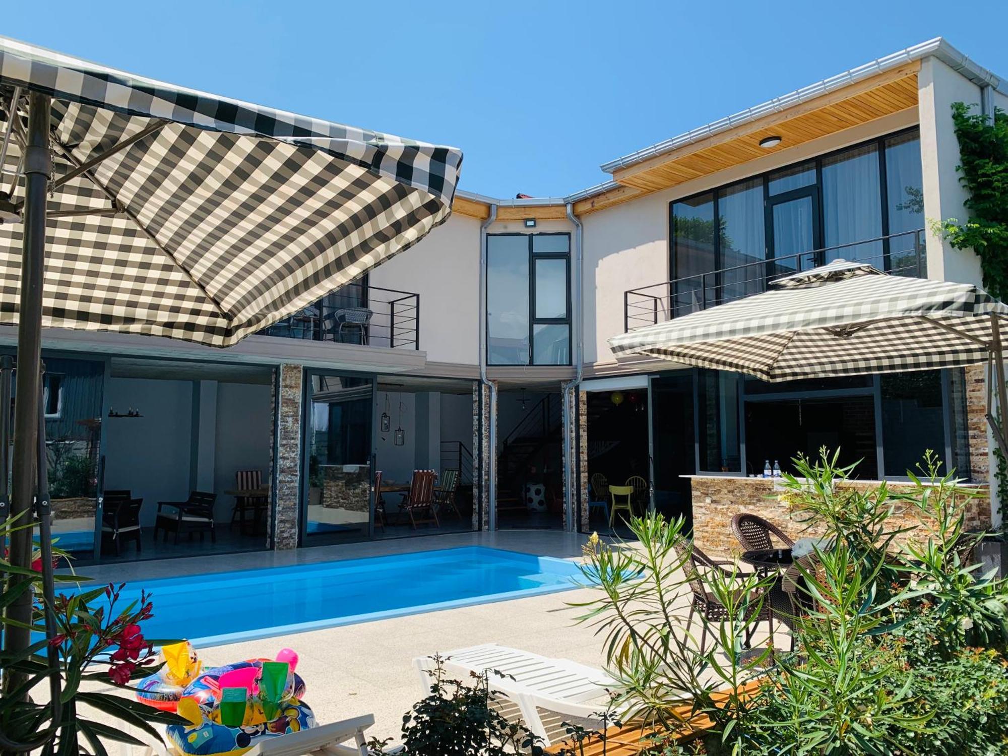Guest House Smile Kobuleti ภายนอก รูปภาพ