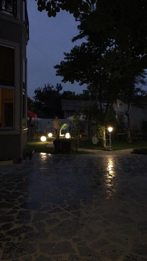 Guest House Smile Kobuleti ภายนอก รูปภาพ