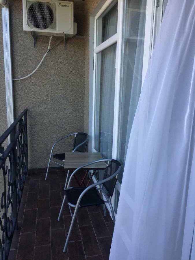 Guest House Smile Kobuleti ภายนอก รูปภาพ